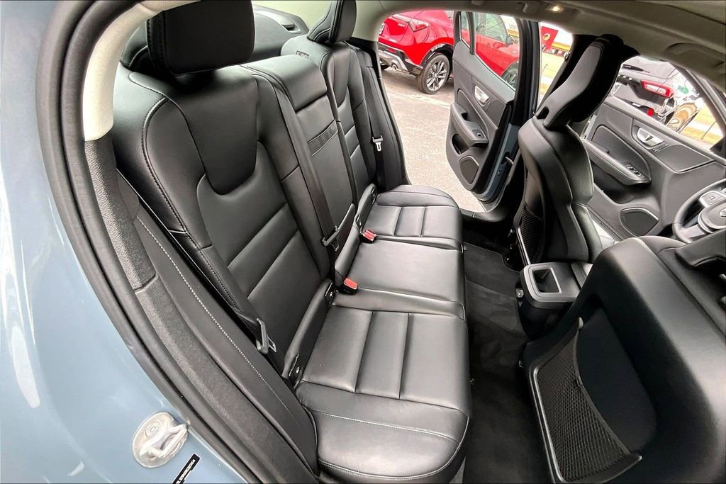 Used 2024 Volvo S60 B5 Core image 36