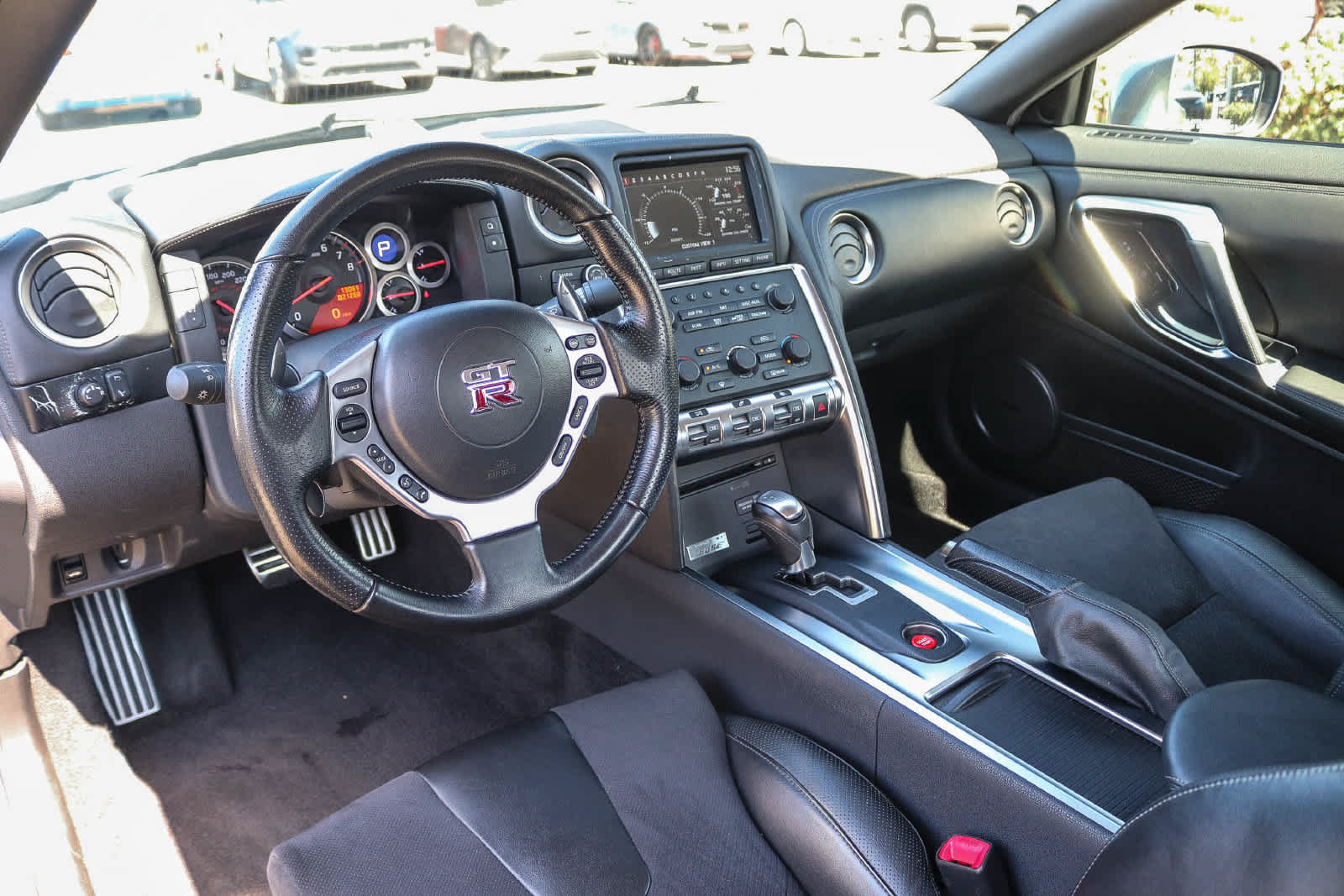 Used 2009 Nissan GT-R Premium AWD/4WD image 12