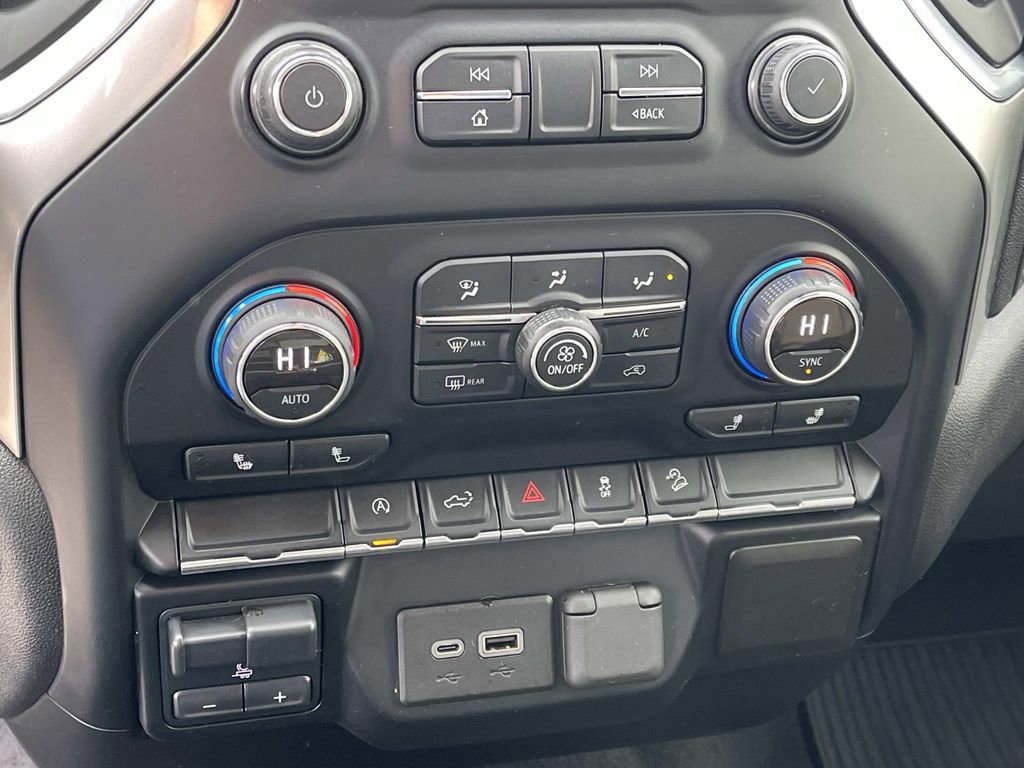 Used 2020 Chevrolet Silverado 1500 LT w/ All-Star Edition image 30