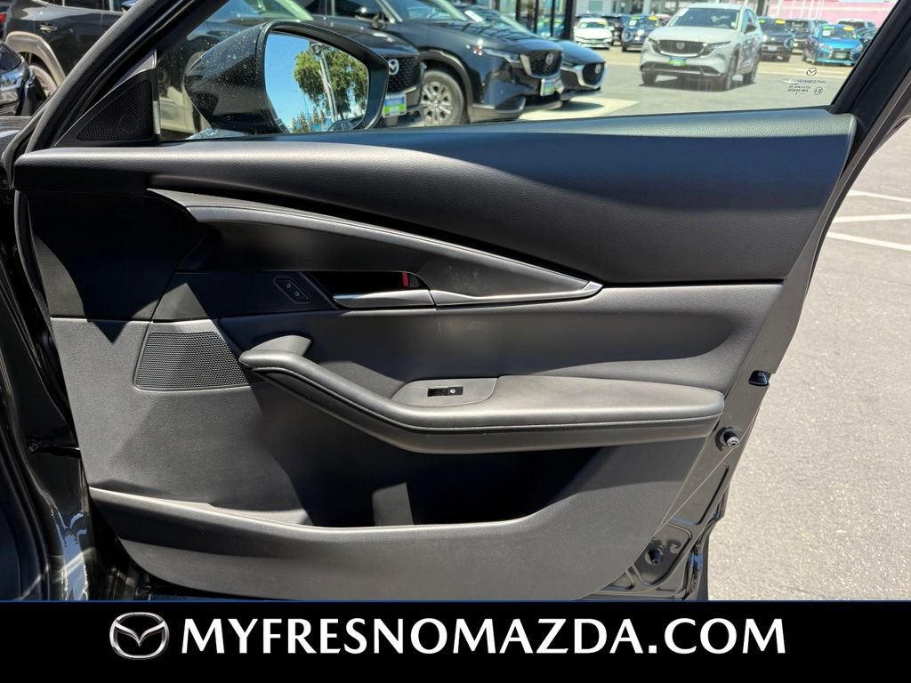 New 2026 MAZDA CX-30 AWD 2.5 S w/ Select Sport Pkg image 17