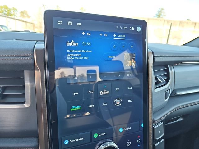 Used 2023 Ford F150 Lightning Lariat image 21