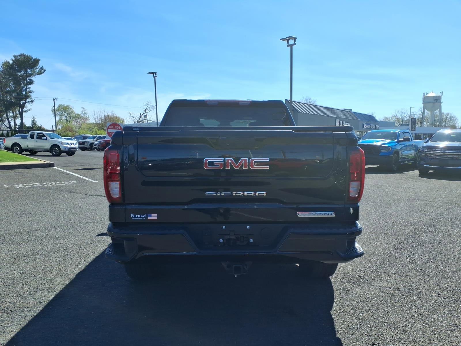 Used 2022 GMC Sierra 1500 Elevation AWD/4WD image 4
