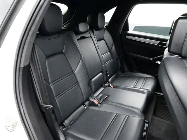 Certified 2021 Porsche Cayenne Turbo AWD/4WD image 17