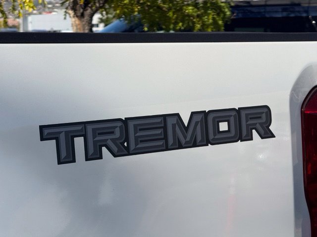 New 2027 Ford F250 Platinum w/ Tremor Off-Road Package AWD/4WD image 12