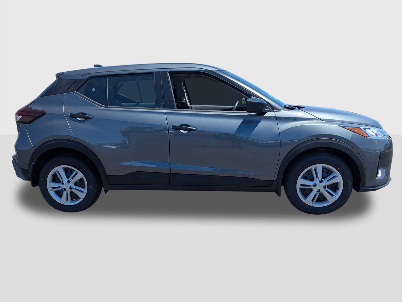 New 2025 Nissan Kicks Play S image 6