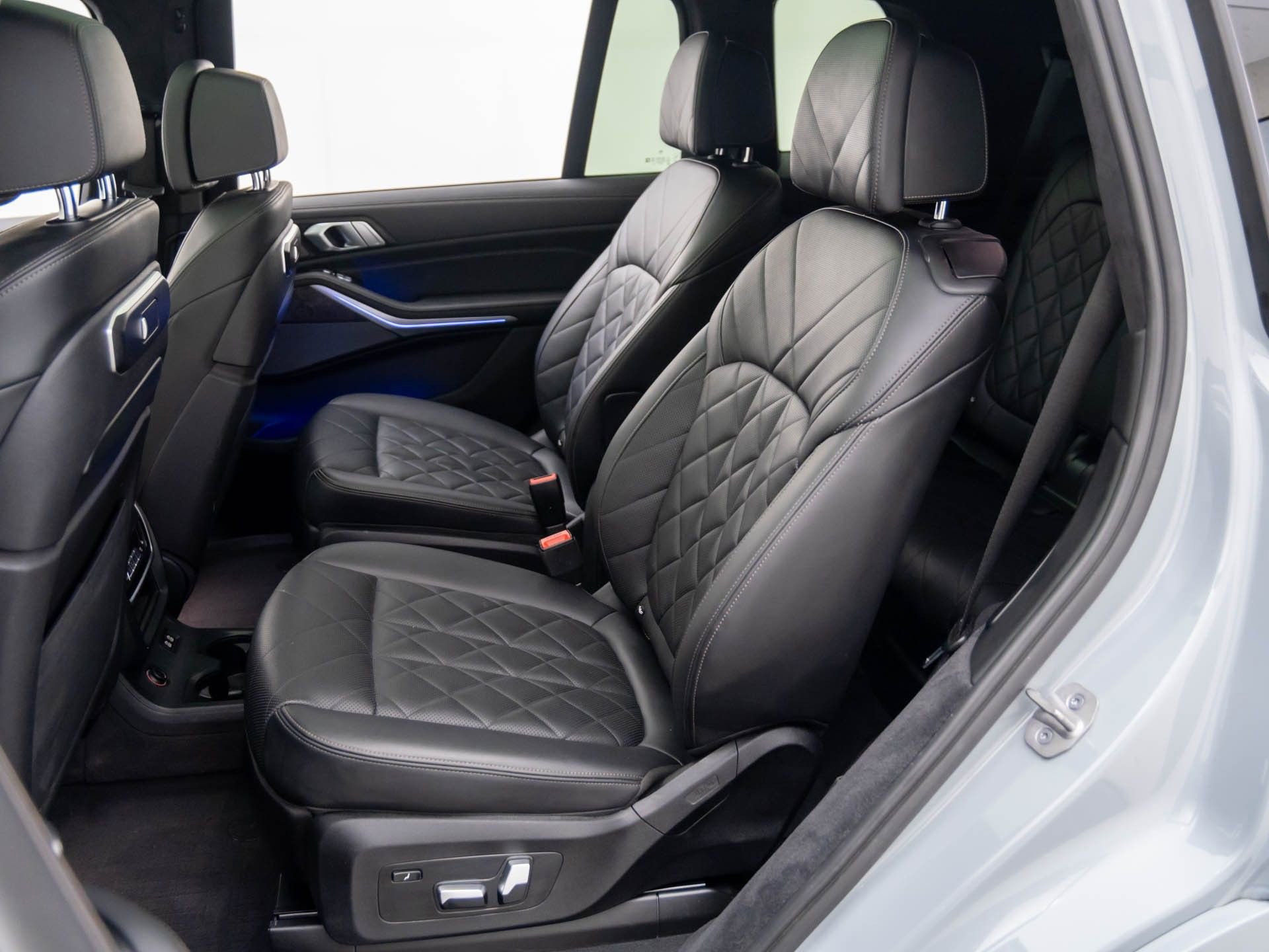 Used 2023 BMW X7 xDrive40i w/ M Sport Package image 20