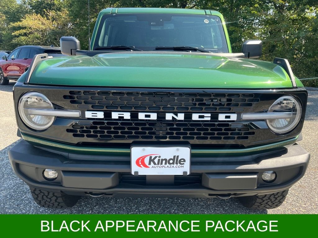 New 2025 Ford Bronco Outer Banks w/ Black Appearance Package image 2