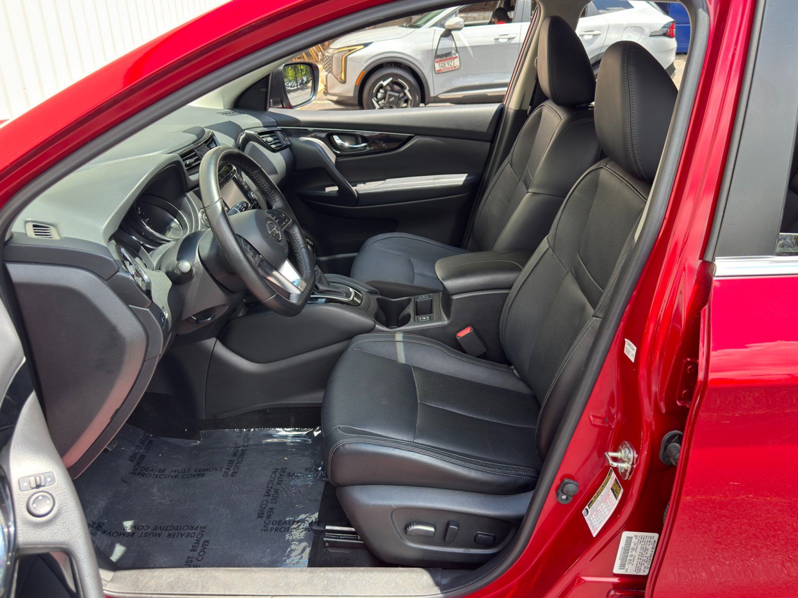 Used 2018 Nissan Rogue Sport SL w/ SL Premium Package FWD image 16