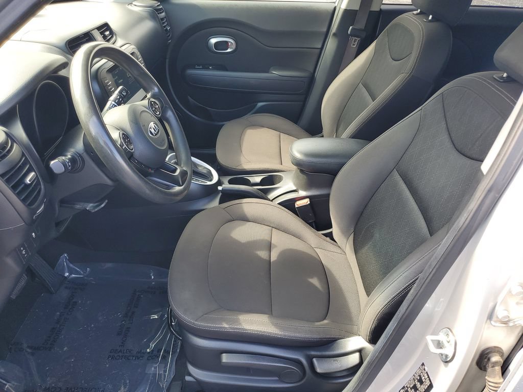 Used 2019 Kia Soul w/ Convenience Package FWD image 5