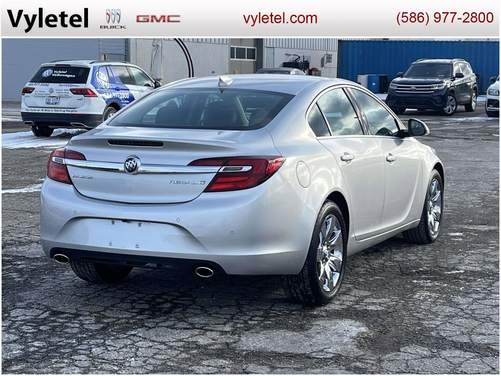 Used 2016 Buick Regal Premium image 3