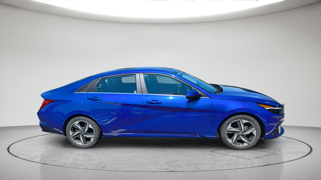 Used 2023 Hyundai Elantra Limited FWD image 16