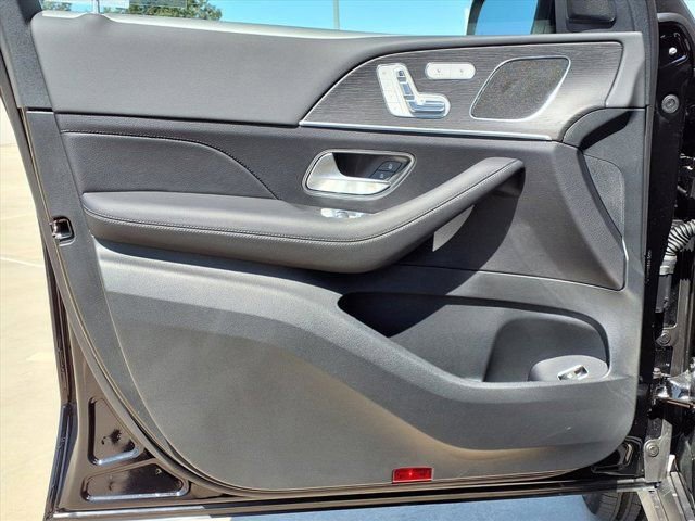 Used 2025 Mercedes-Benz GLE 450 4MATIC image 11
