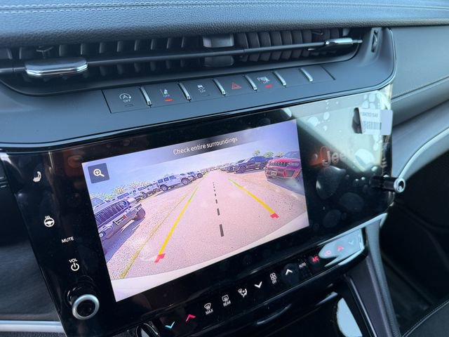 New 2026 Jeep Grand Cherokee Laredo image 22