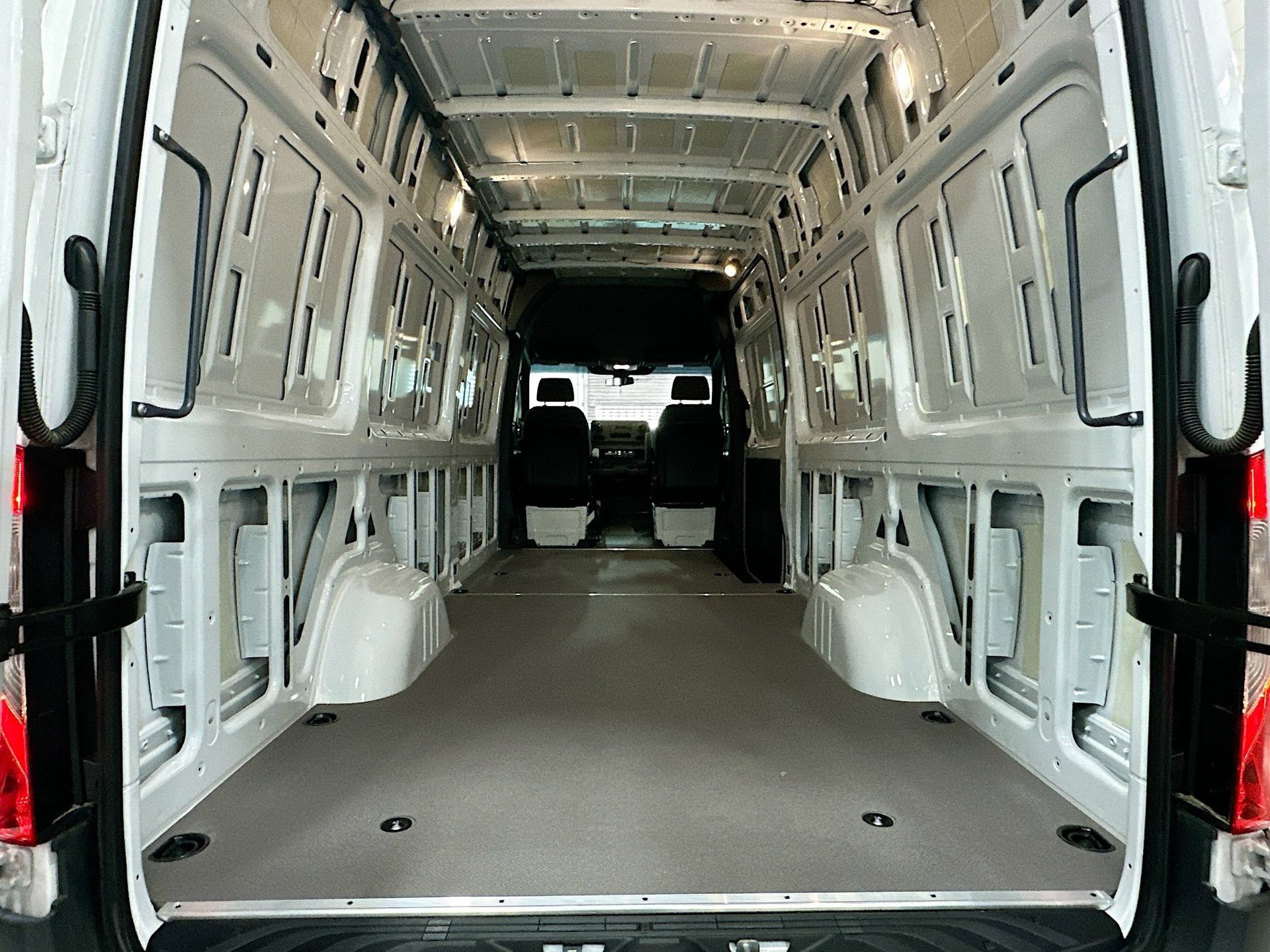 New 2025 Mercedes-Benz Sprinter 2500 image 25