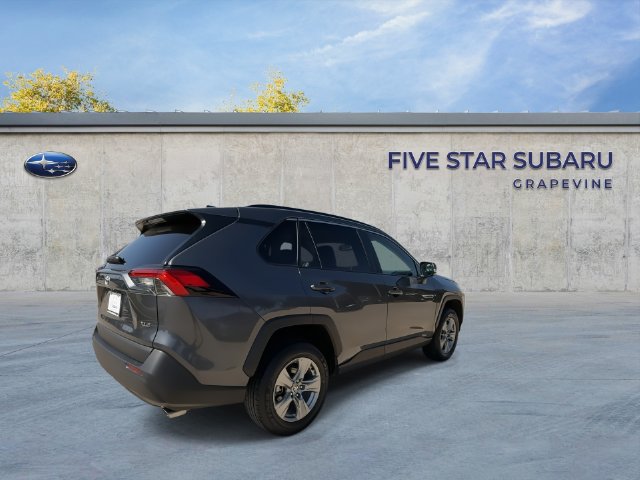 Used 2025 Toyota RAV4 XLE FWD image 8