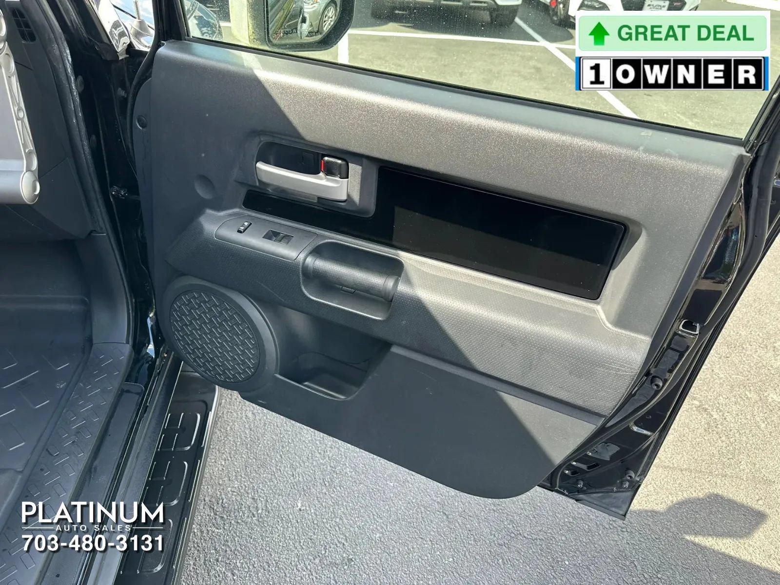 Used 2012 Toyota FJ Cruiser 4WD w/ Upgrade Pkg image 18