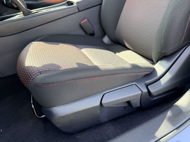 New 2027 Nissan Sentra SR w/ Floor Mat Package FWD image 15