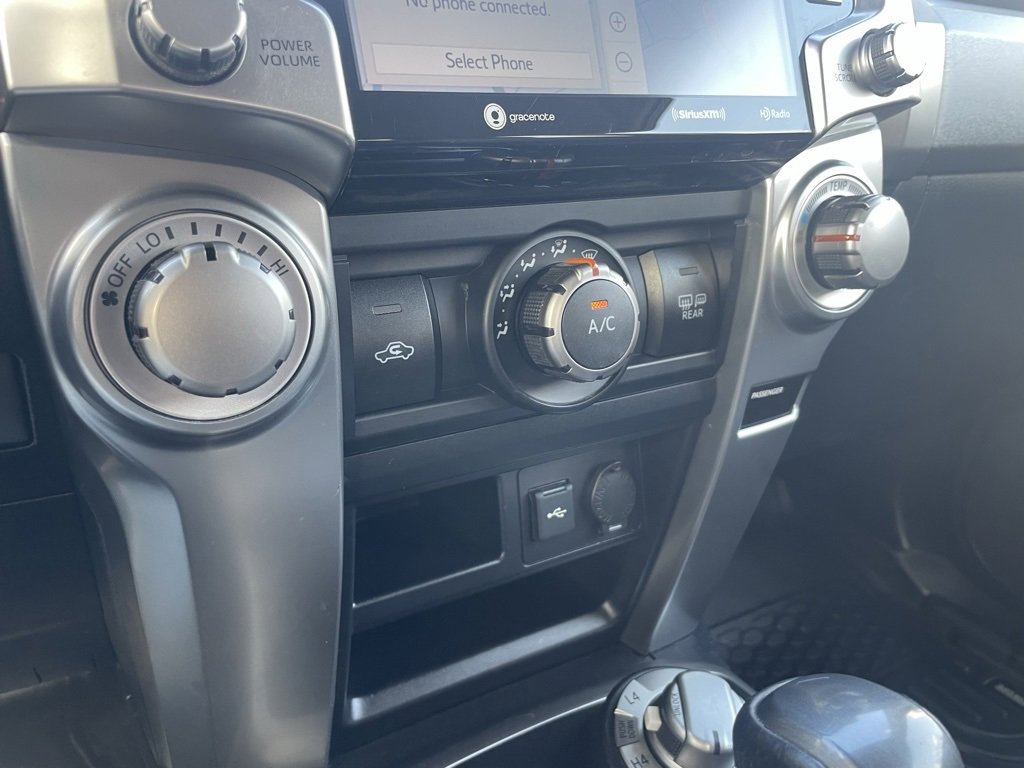 Used 2021 Toyota 4Runner SR5 Premium image 18