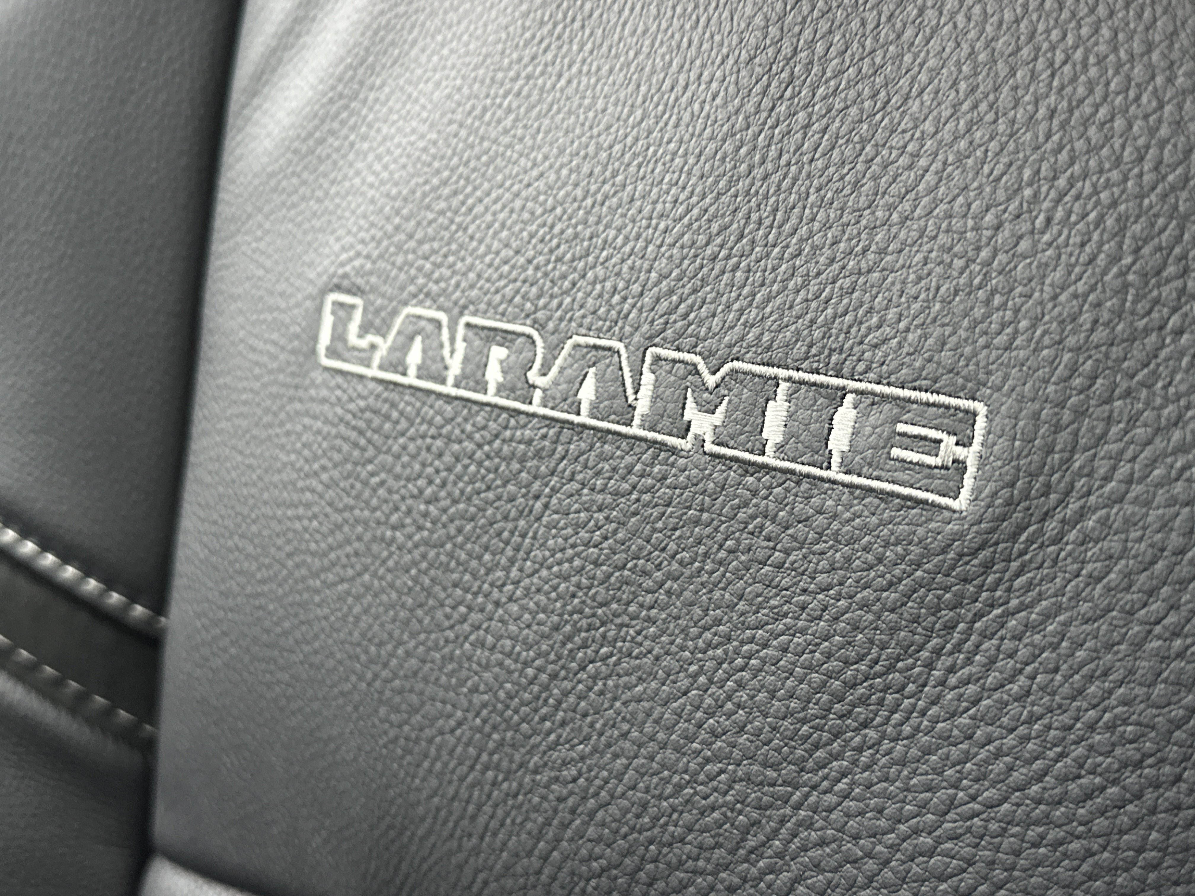 New 2026 RAM 2500 Laramie AWD/4WD image 4