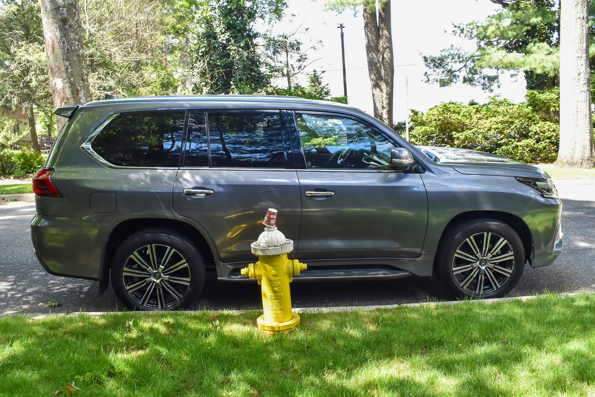 Used 2018 Lexus LX 570 4WD w/ Luxury Package image 9