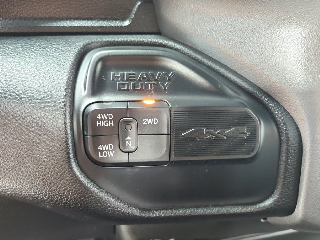 Used 2024 RAM 3500 Big Horn AWD/4WD image 25
