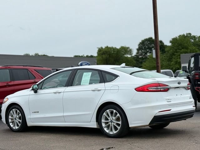 Used 2019 Ford Fusion SE FWD image 42
