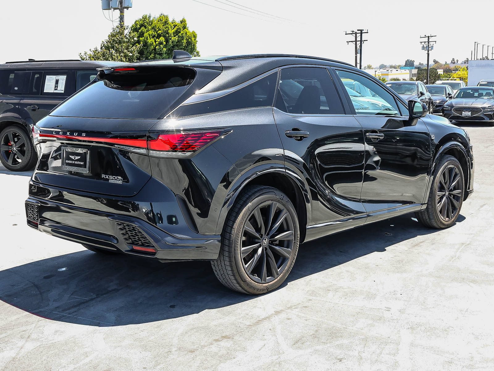 Used 2023 Lexus RX 500h F Sport w/ Cold Area Package AWD/4WD image 4
