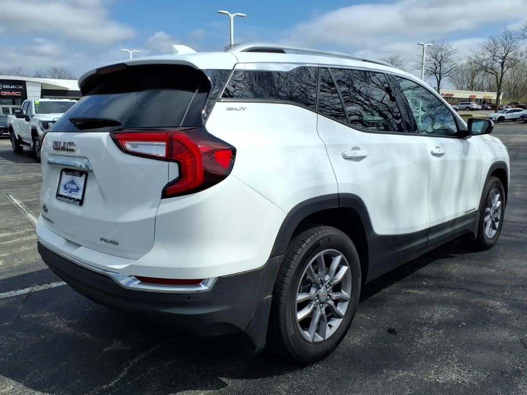 Certified 2024 GMC Terrain SLT image 7