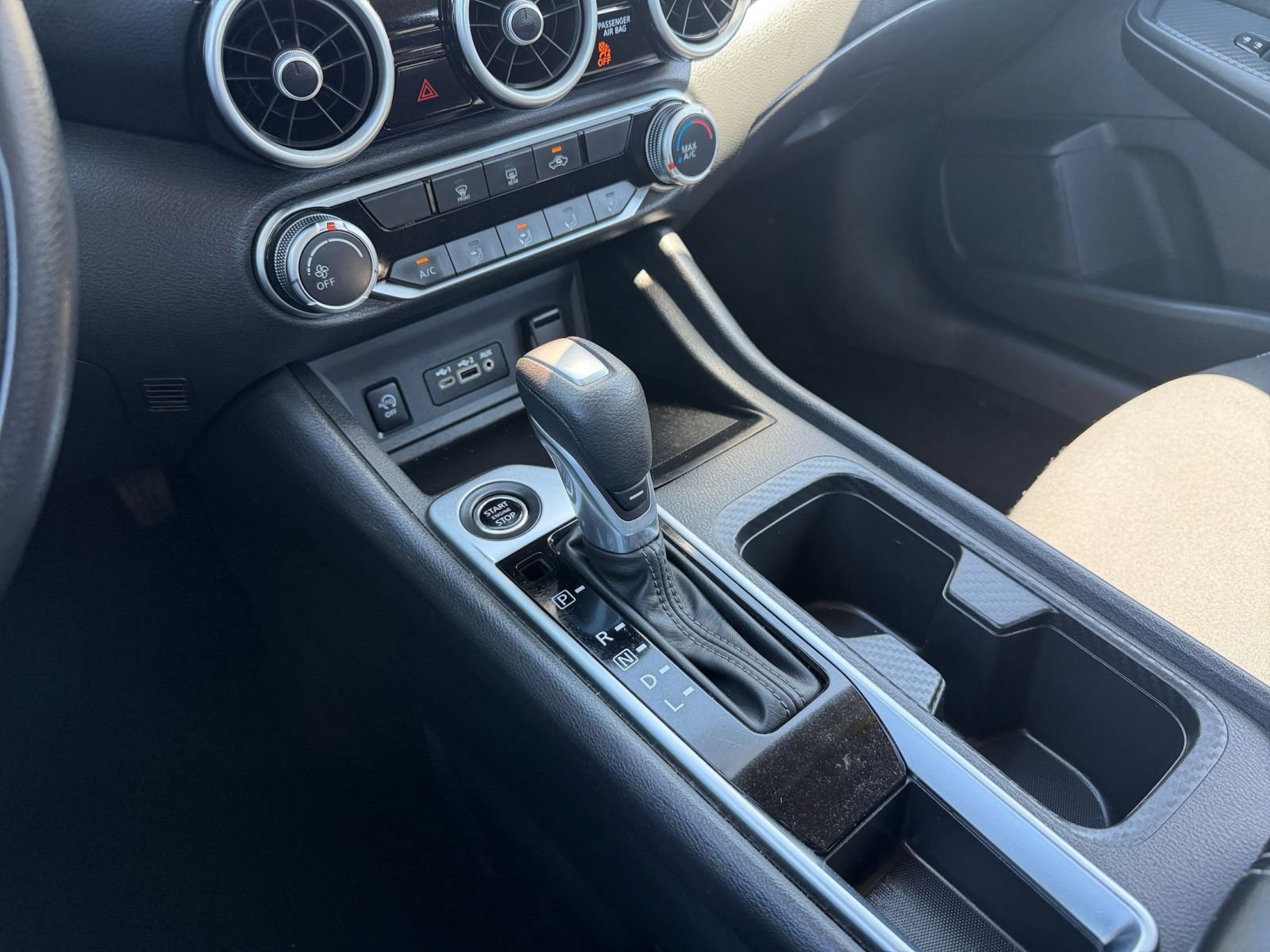 Used 2025 Nissan Sentra SV FWD image 38