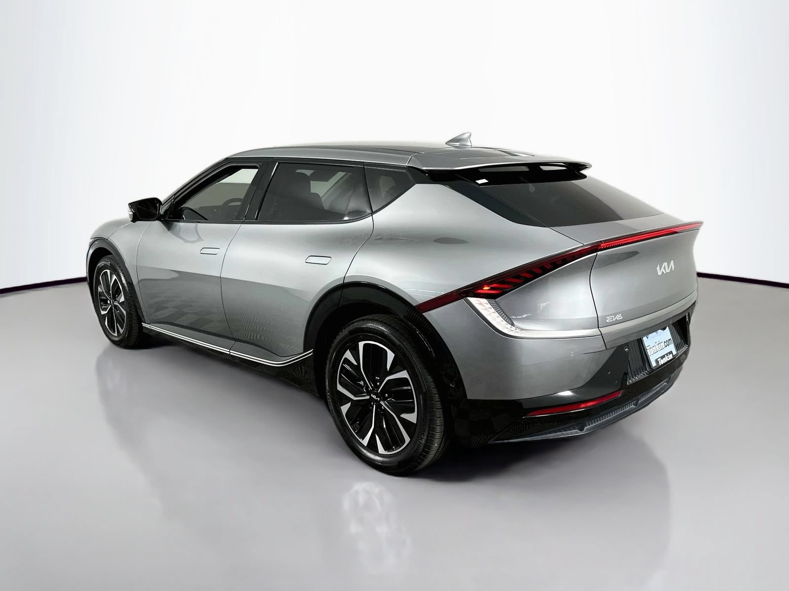 Used 2022 Kia EV6 Wind w/ Wind Technology Package AWD/4WD image 5