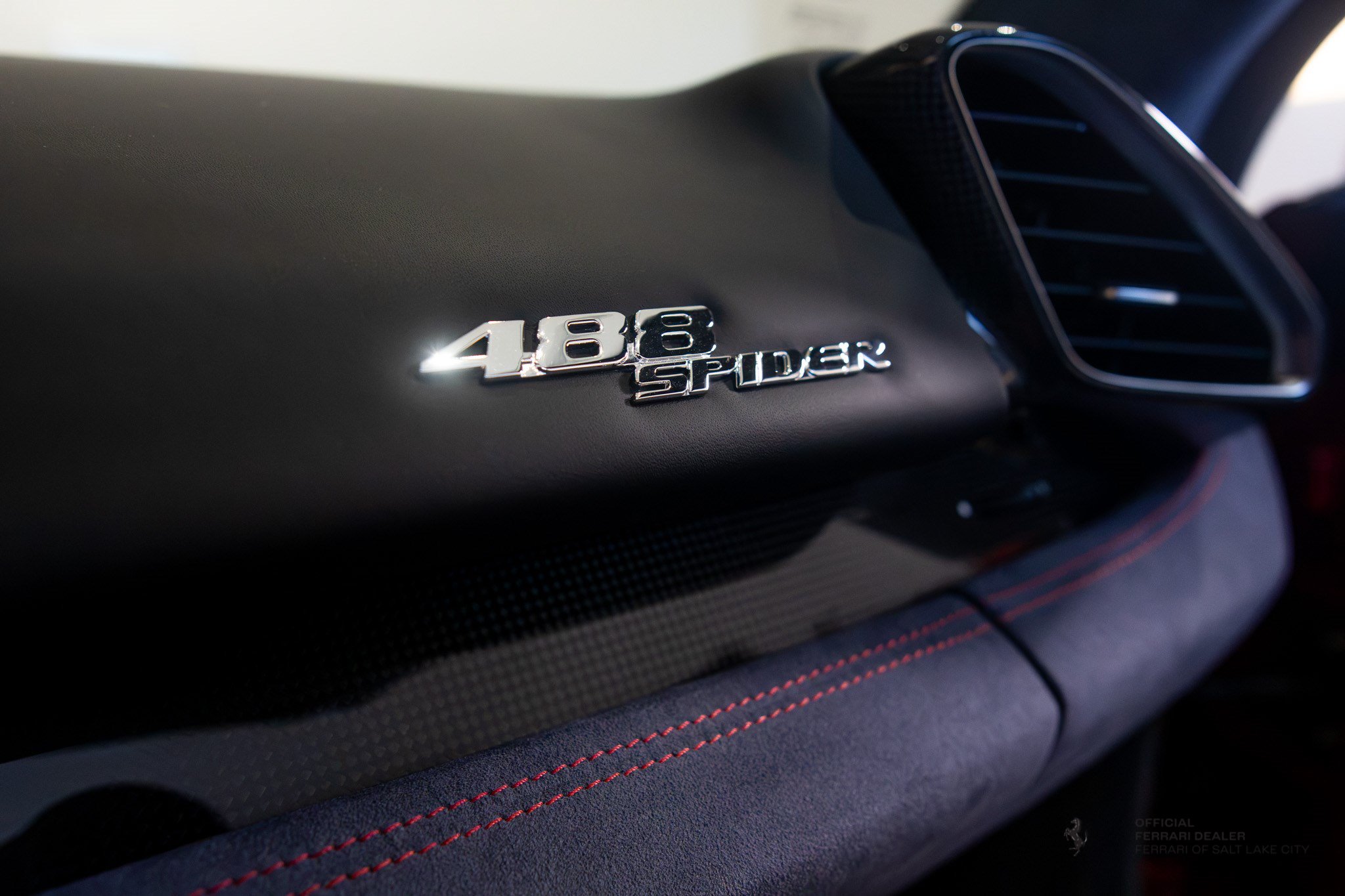 Used 2019 Ferrari 488 Spider RWD image 14