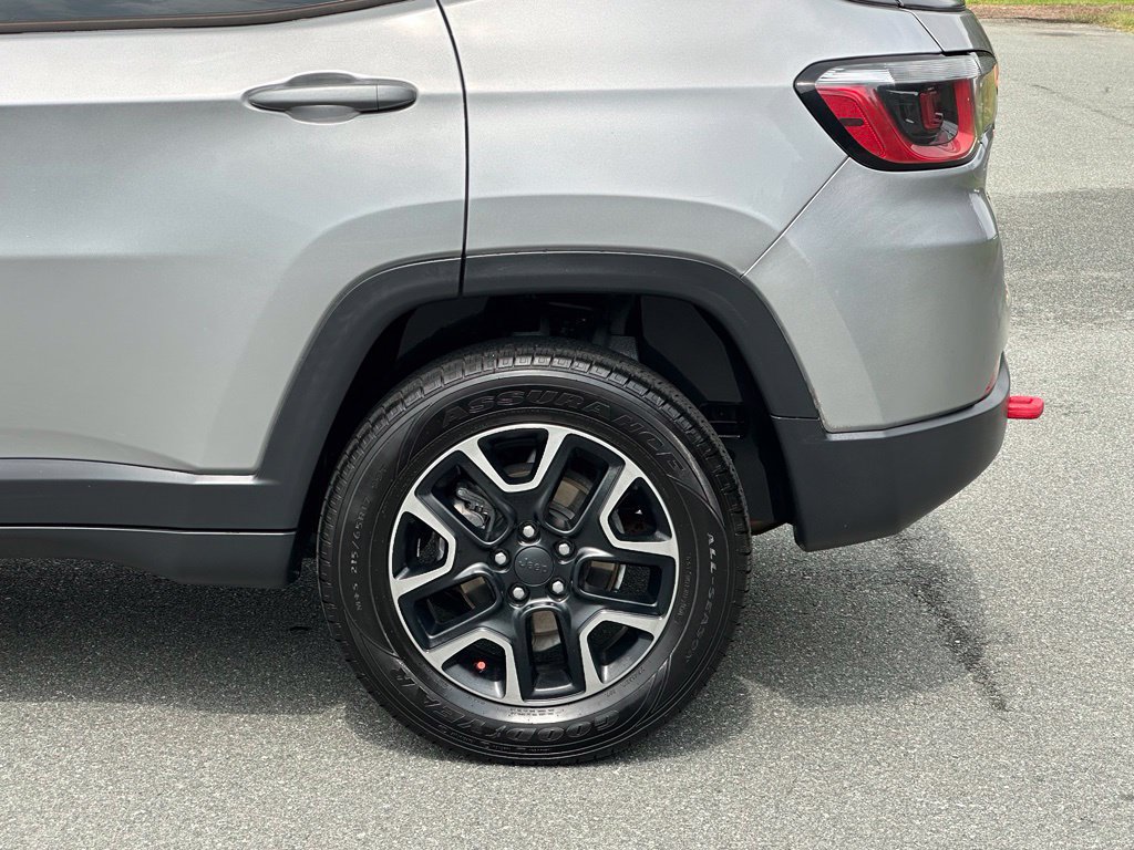 Used 2019 Jeep Compass Trailhawk AWD/4WD image 38