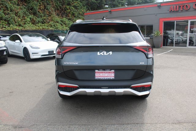 Used 2023 Kia Sportage EX image 4