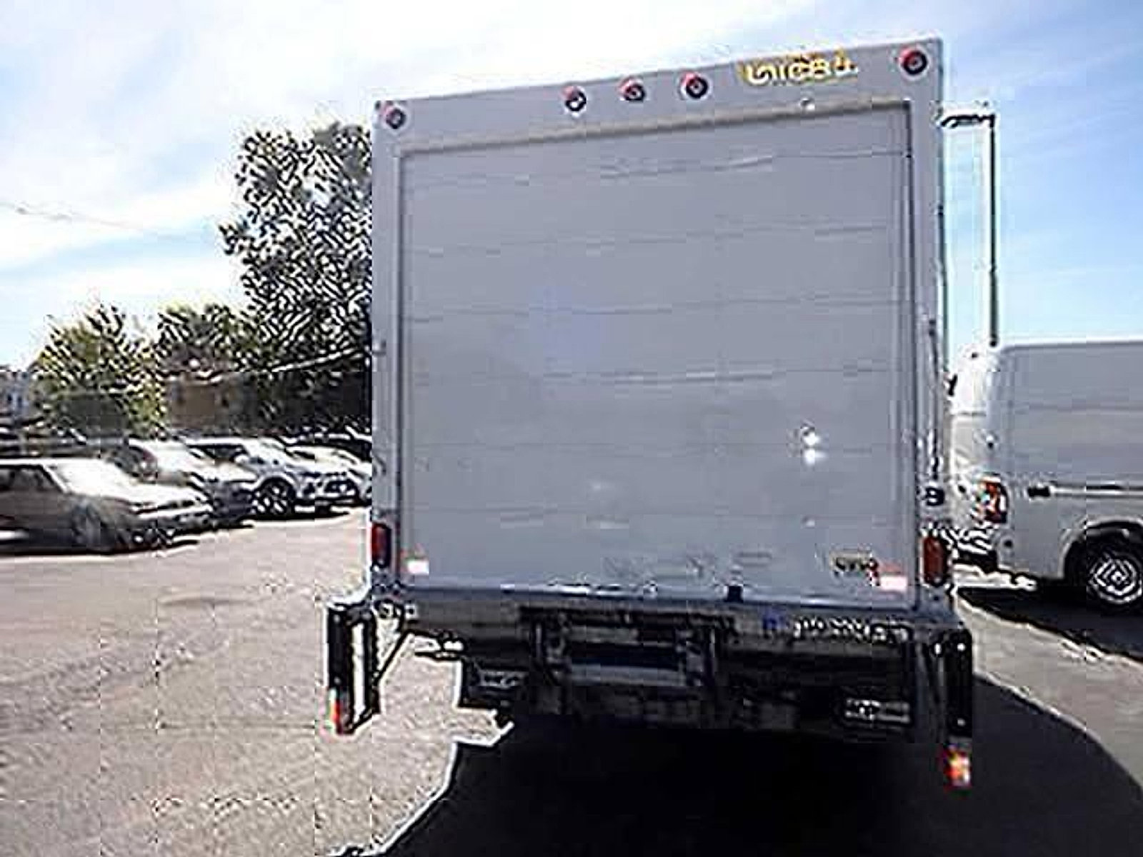 Used 2024 Ford E-450 and Econoline 450 Super Duty w/ Power Windows & Locks Group RWD image 6