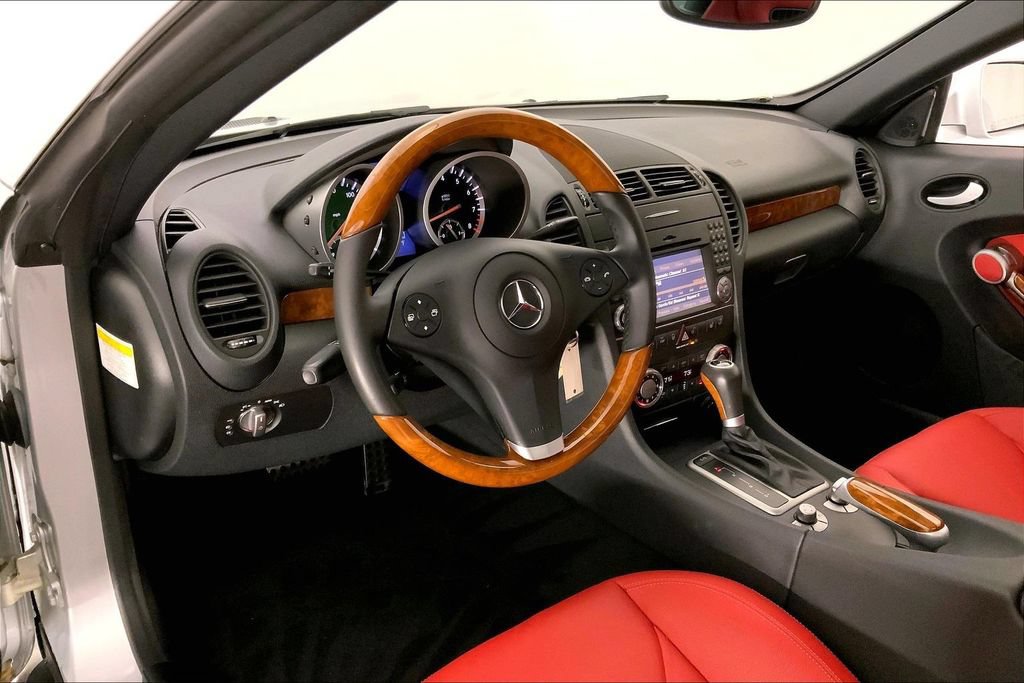 Used 2010 Mercedes-Benz SLK 350 image 18