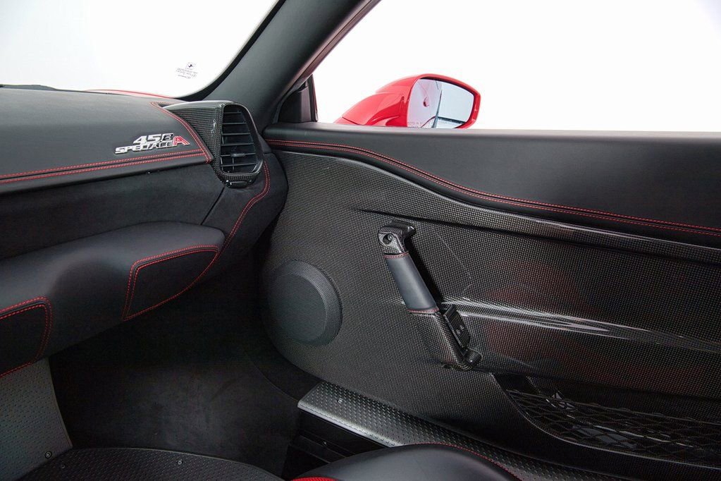 Used 2015 Ferrari 458 Speciale A image 17