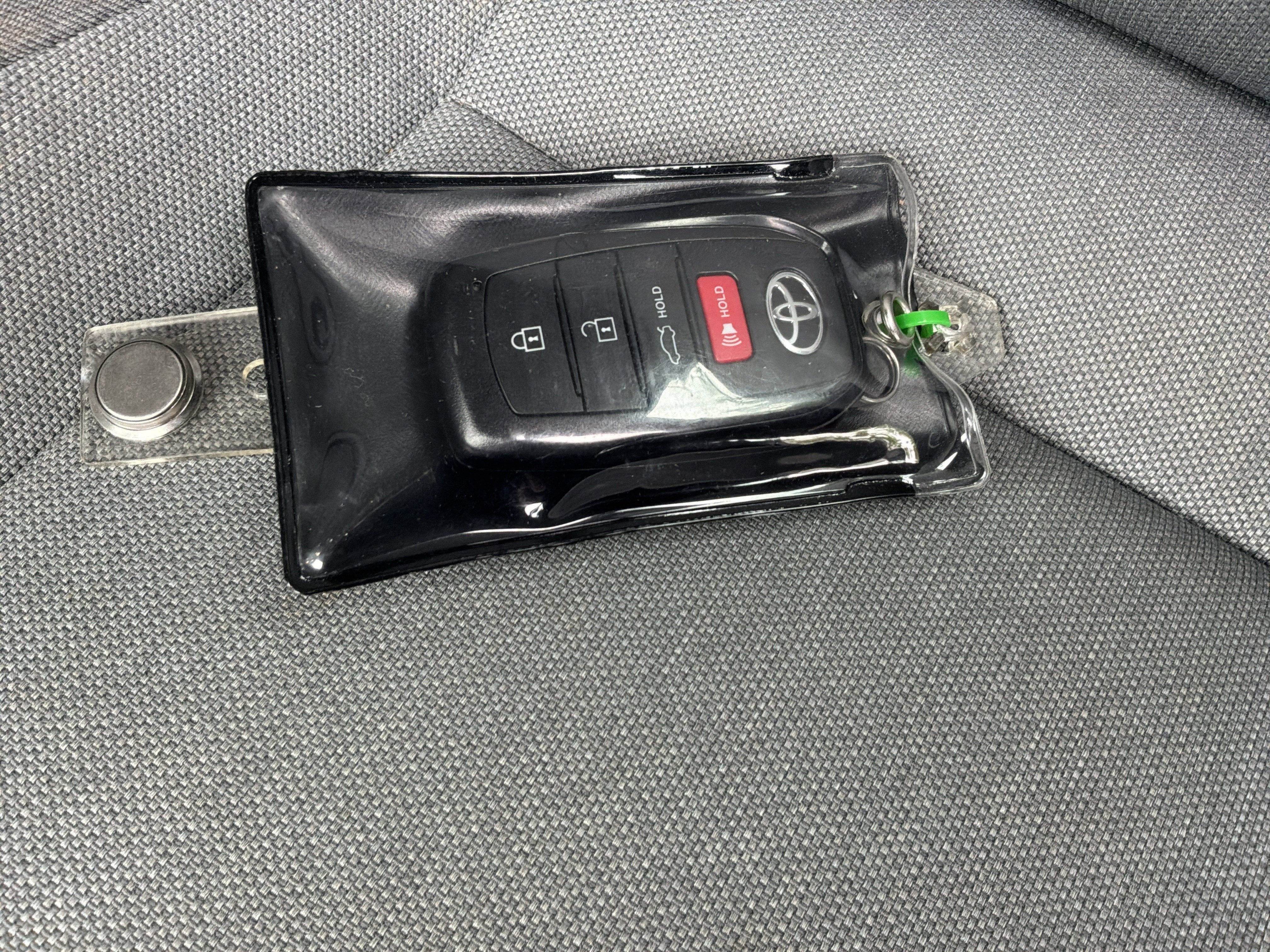 Used 2025 Toyota Camry LE FWD image 35