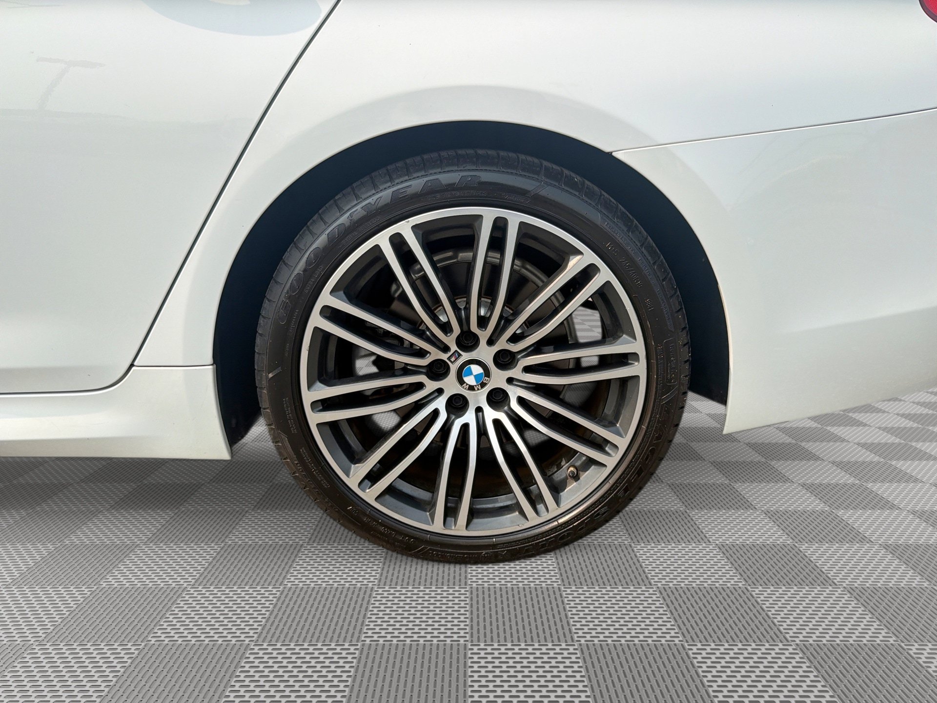 Used 2018 BMW 530i xDrive w/ M Sport Package AWD/4WD image 29