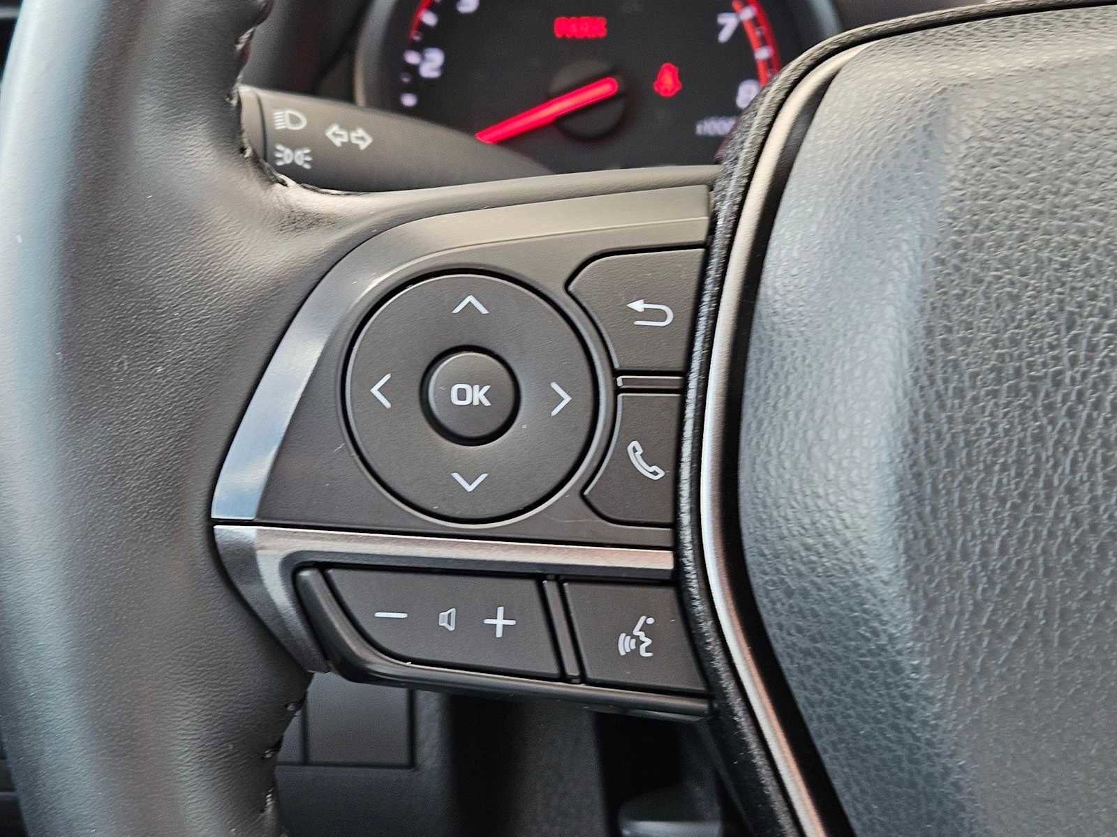 Used 2022 Toyota Camry XSE FWD image 23