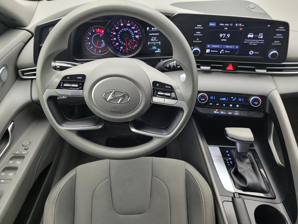 Used 2023 Hyundai Elantra SEL image 22