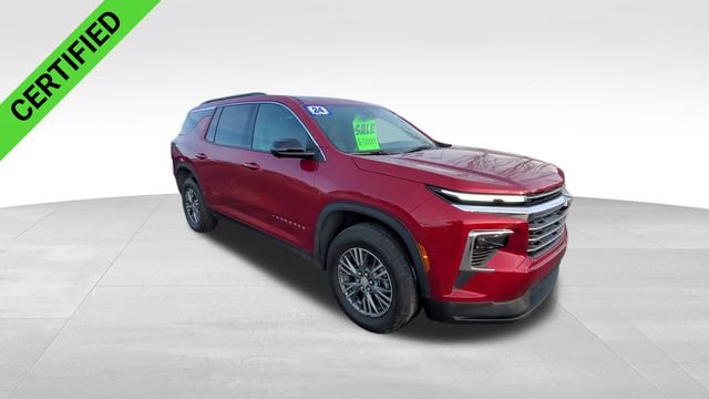 Used 2024 Chevrolet Traverse LT image 3