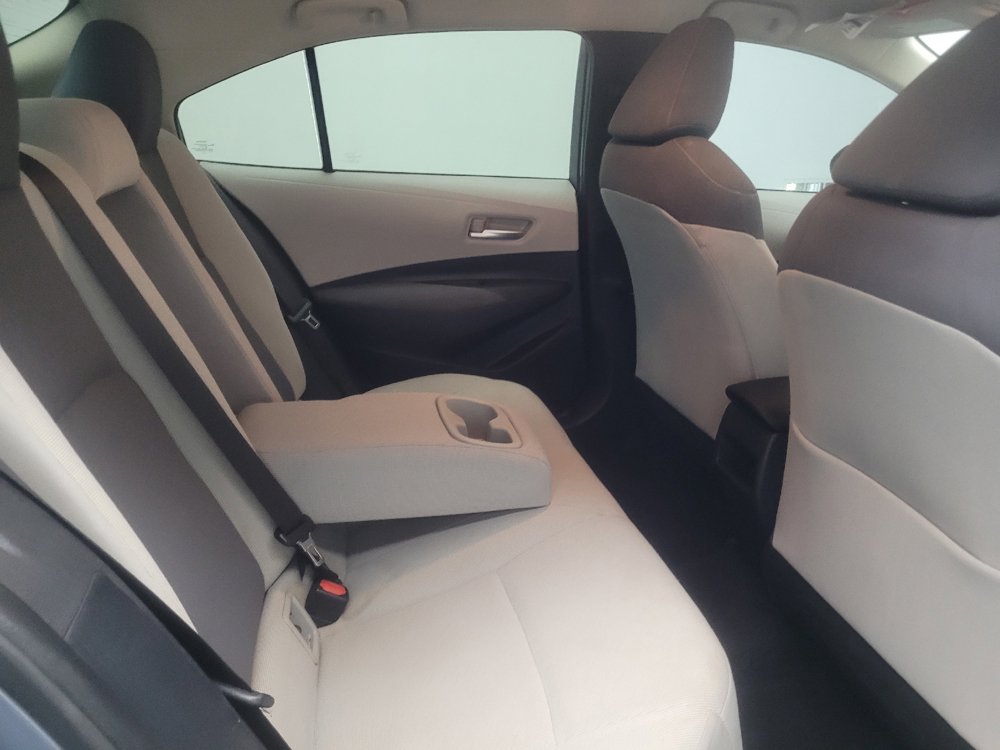 Used 2021 Toyota Corolla LE FWD image 19
