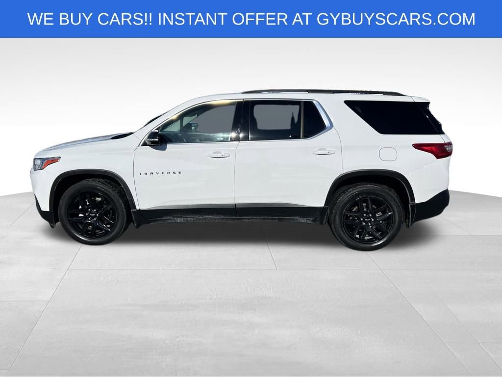 Used 2021 Chevrolet Traverse LT w/ LPO, Blackout Package image 3