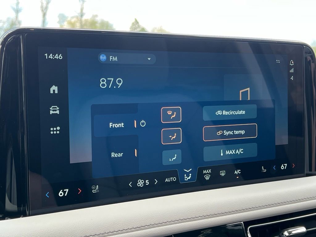 New 2026 Lincoln Aviator AWD image 14