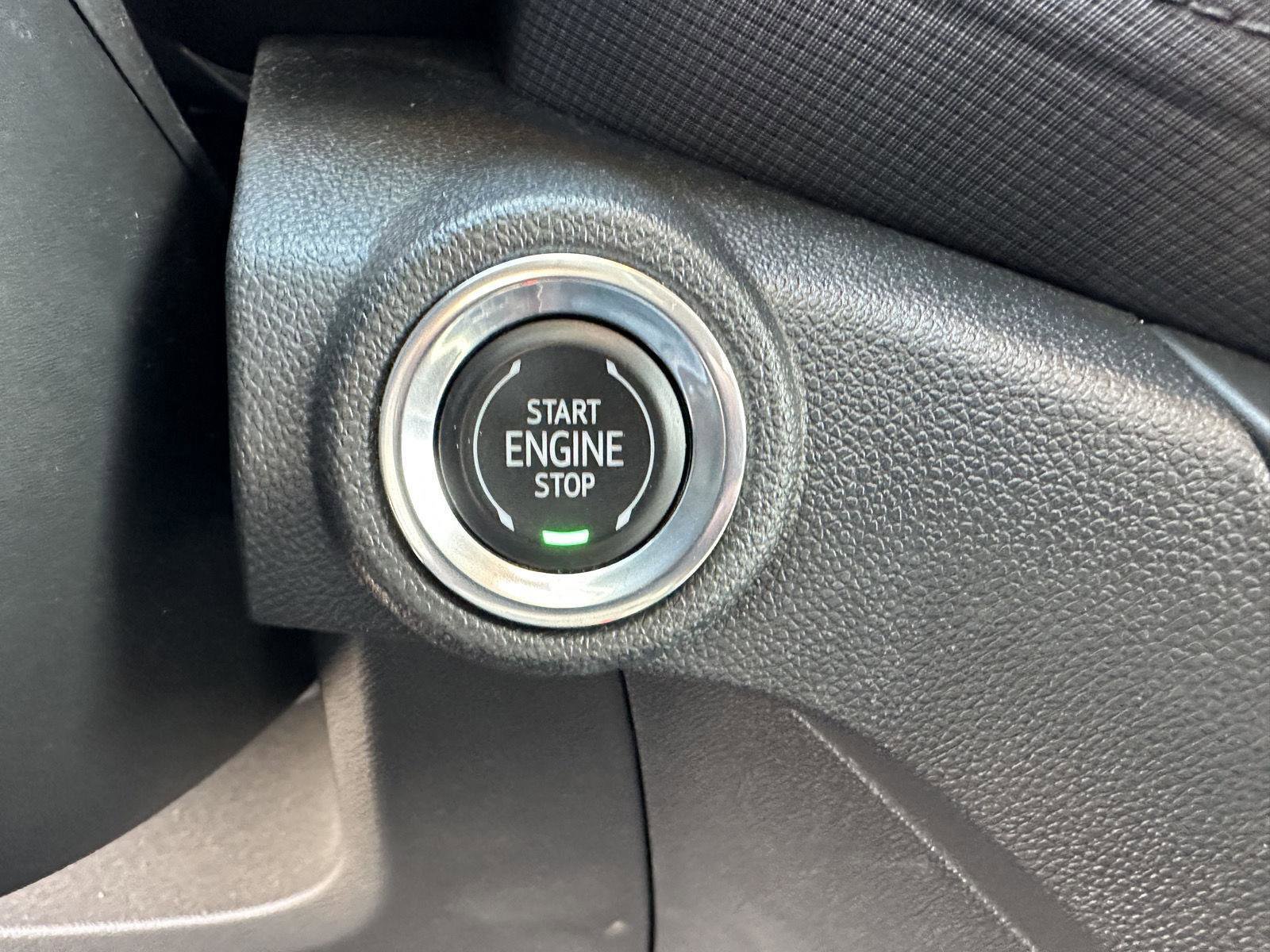 Used 2022 Chevrolet TrailBlazer LT AWD/4WD image 33