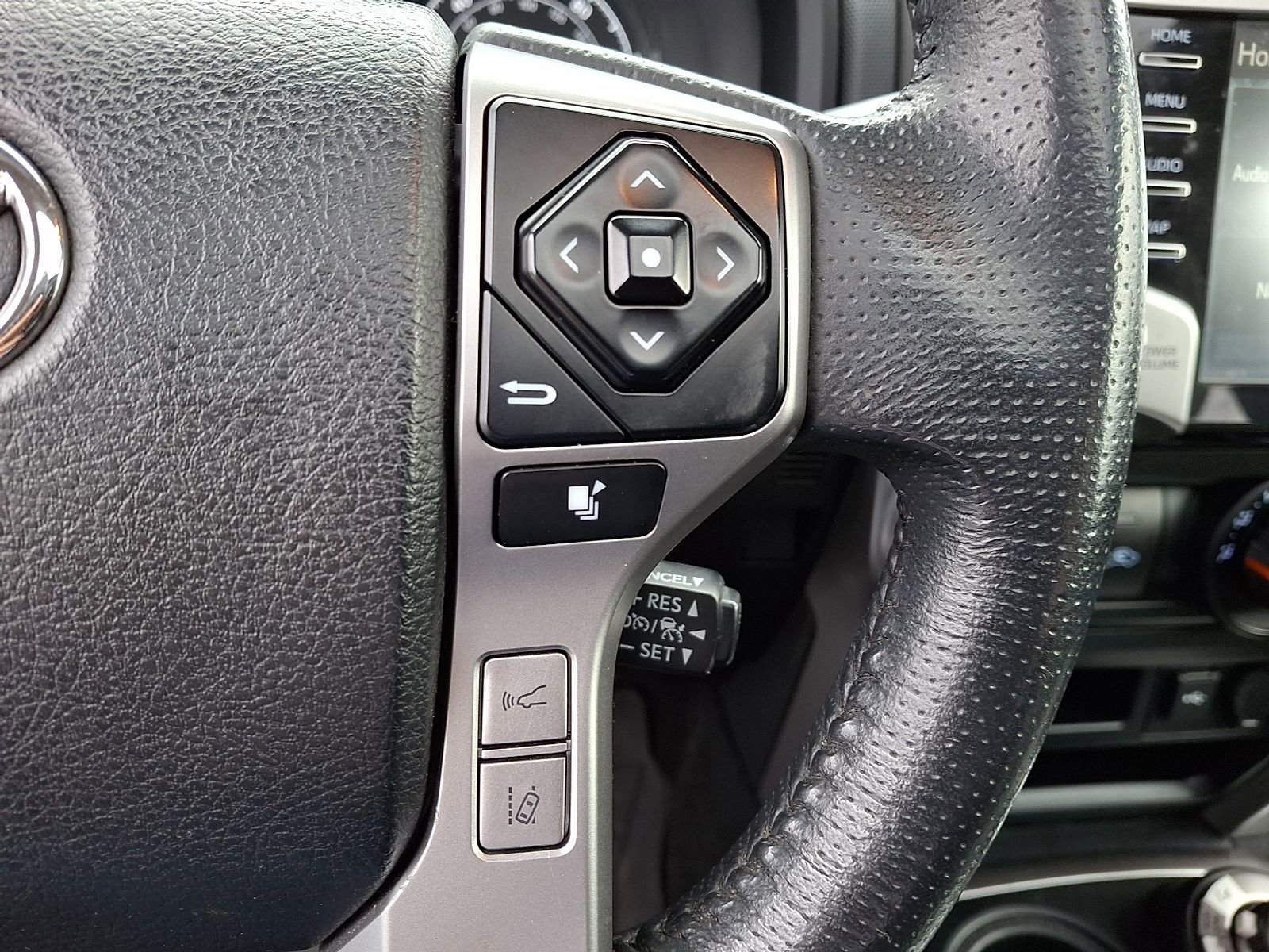 Used 2021 Toyota 4Runner SR5 Premium image 23