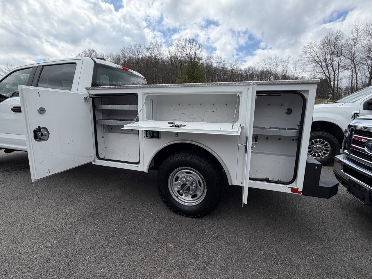 Used 2022 Ford F350 XL w/ Power Equipment Group image 11