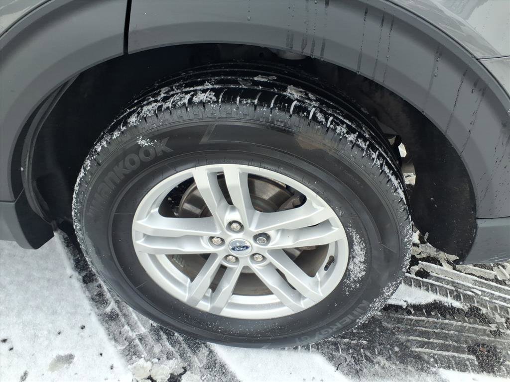 Certified 2023 Ford Explorer XLT w/ Equipment Group 202A image 8