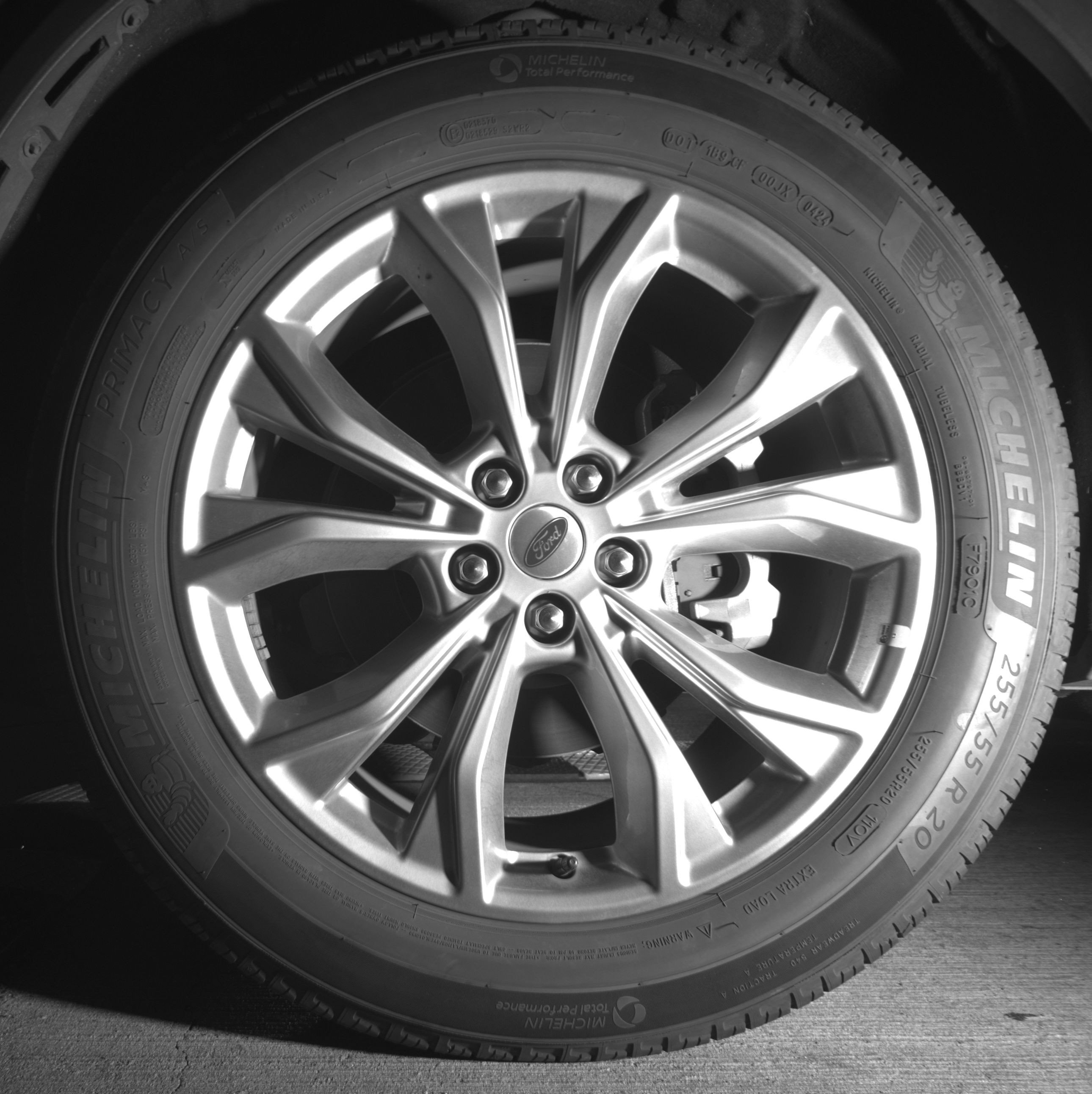 Used 2024 Ford Explorer Limited image 12