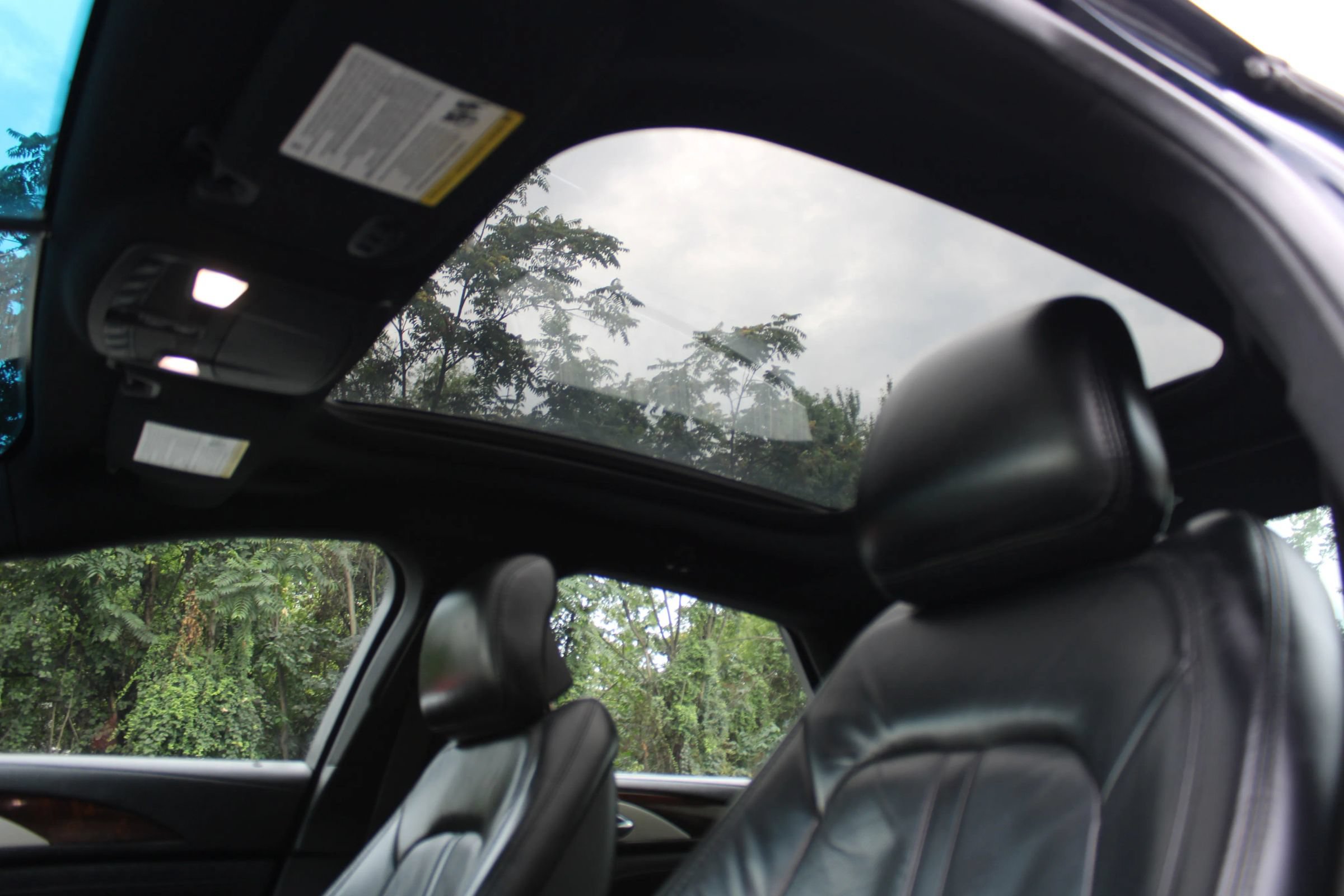 Used 2018 Lincoln MKZ Reserve FWD image 23